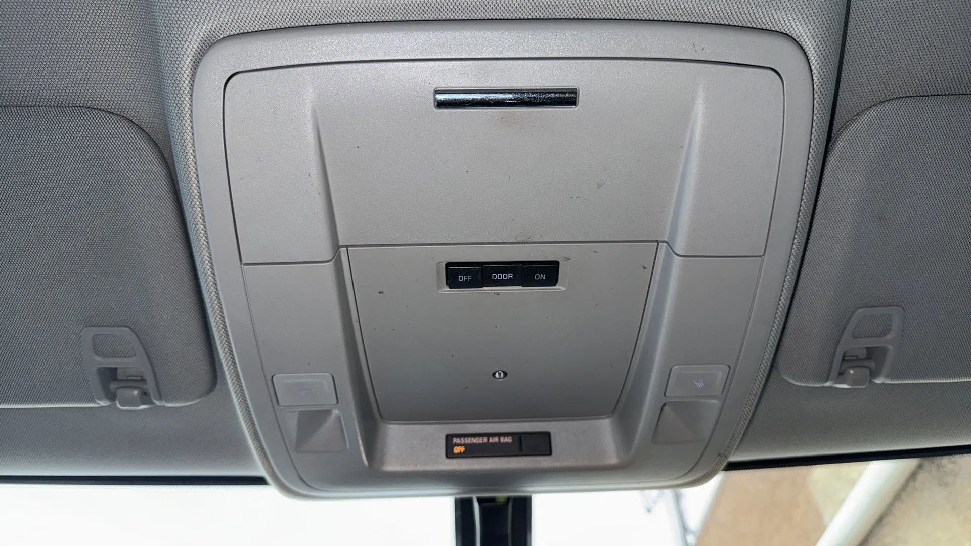 Used 2018 Chevrolet Silverado 1500 LT image 18