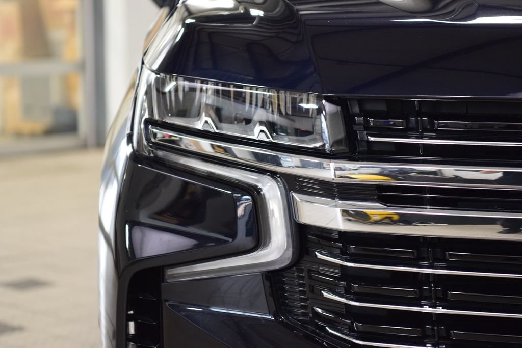 Used 2023 Chevrolet Tahoe LT w/ Luxury Package AWD/4WD image 12