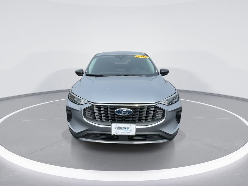 Used 2024 Ford Escape Active w/ Cold Weather Package image 3