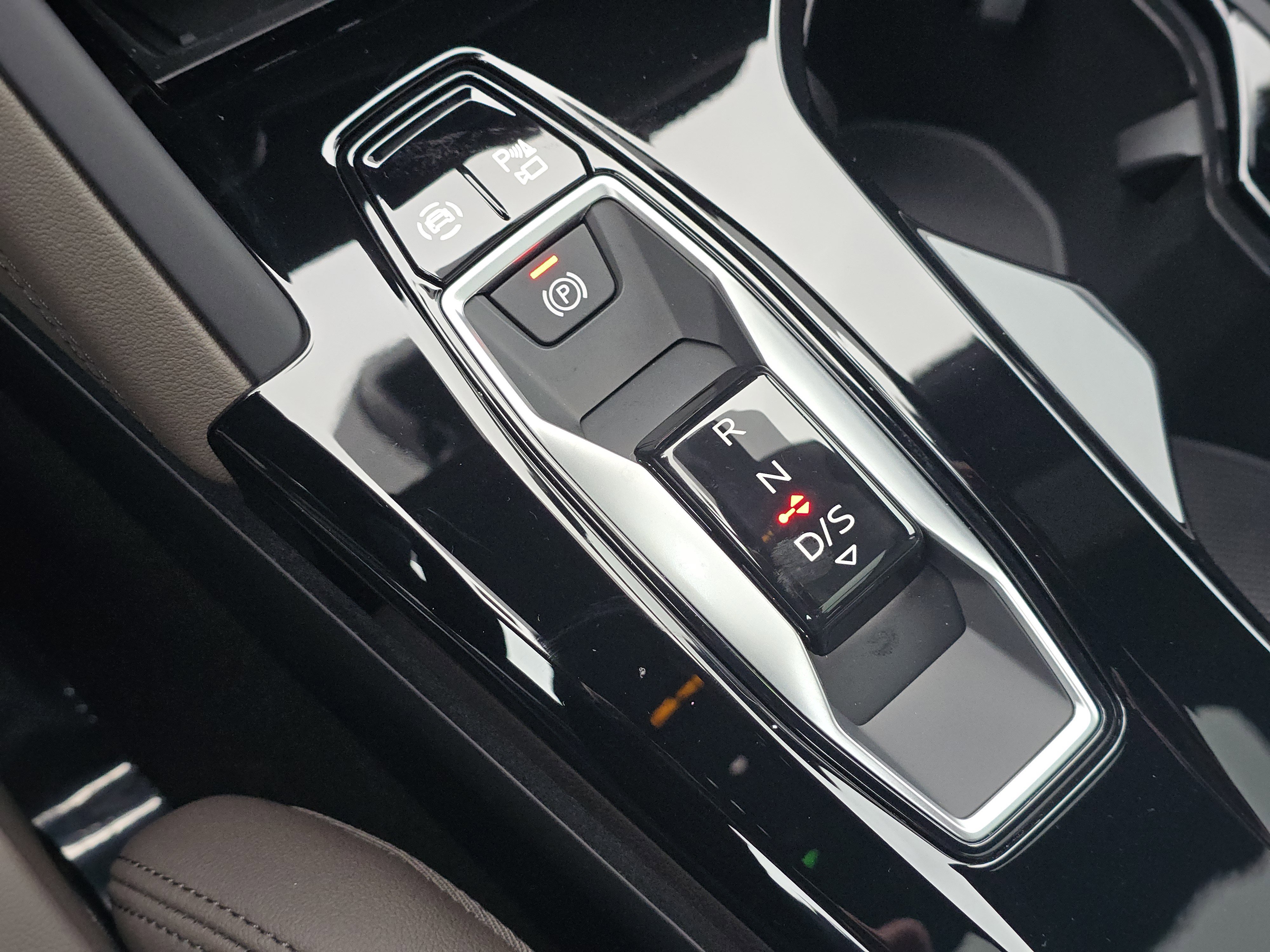 New 2025 Audi Q5 Premium Plus image 26