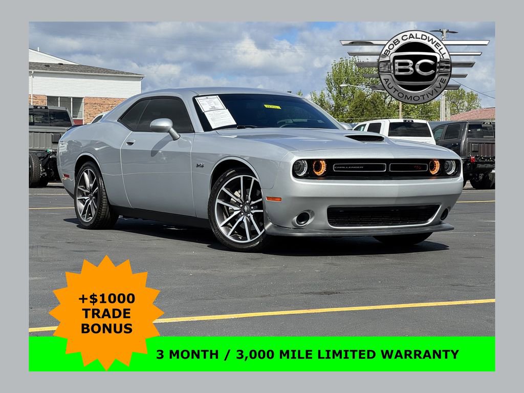 Used 2023 Dodge Challenger R/T RWD image 1