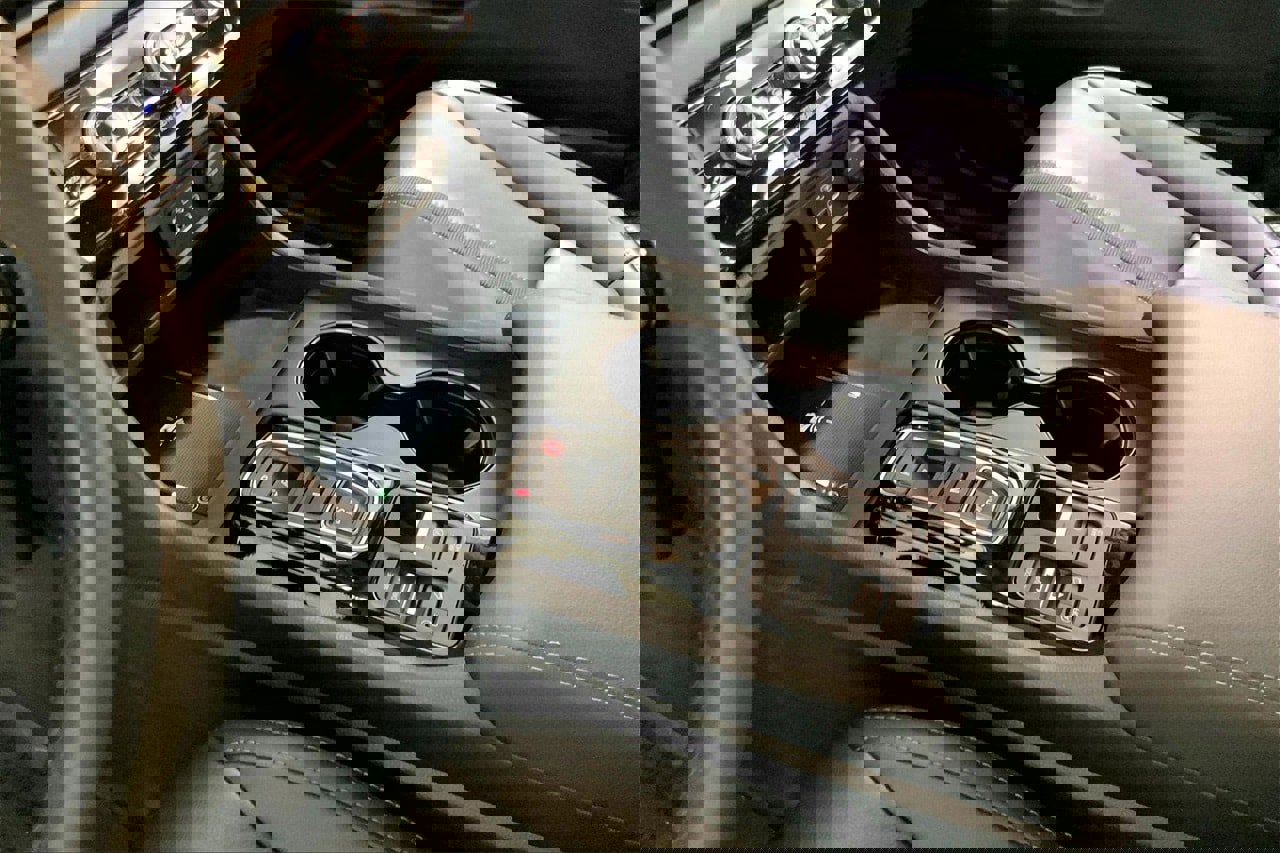 Used 2024 Honda Pilot EX-L image 16