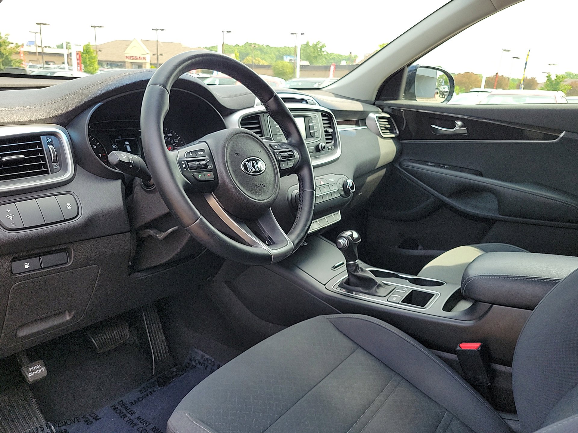 Used 2016 Kia Sorento LX w/ LX Convenience Package image 15