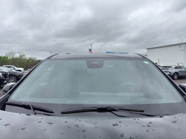 Used 2026 Chevrolet Traverse RS image 25