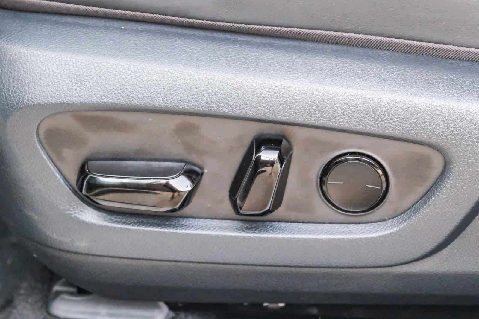 Used 2024 Lexus RX 350 Premium w/ Accessory Package (Z1) FWD image 24