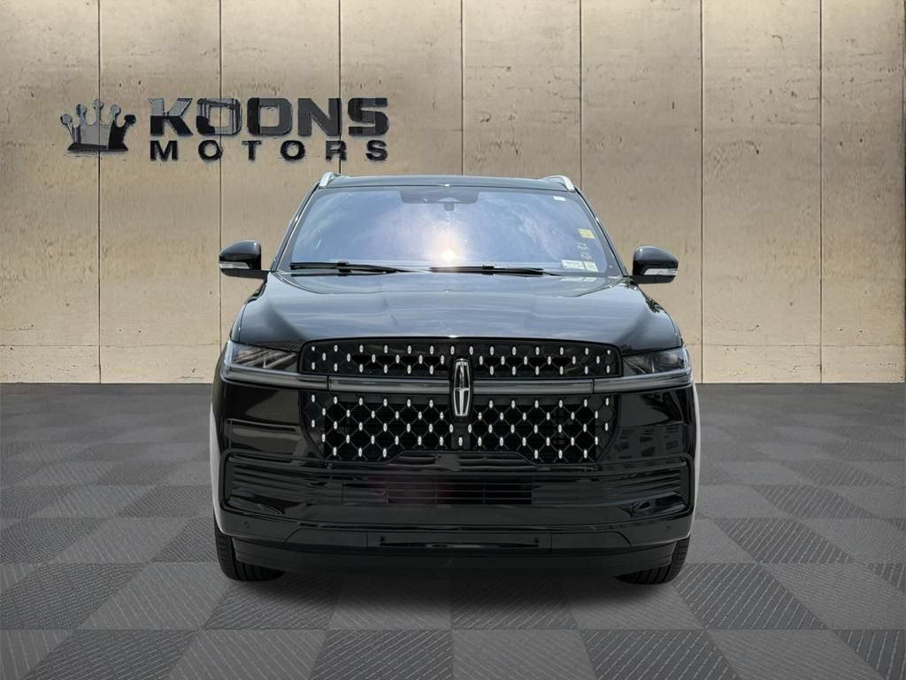 Certified 2025 Lincoln Navigator L Black Label AWD/4WD image 8