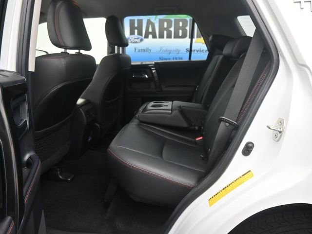 Used 2024 Toyota 4Runner TRD Off-Road Premium image 9