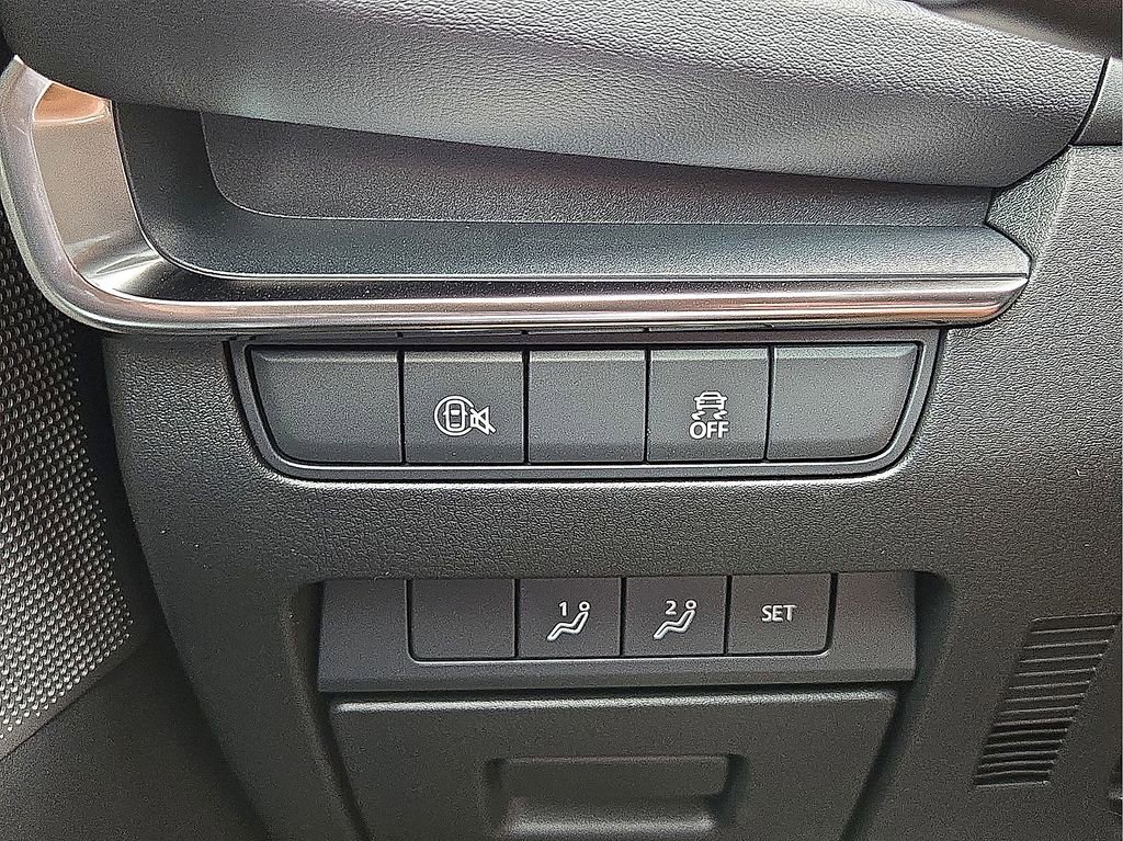 New 2026 MAZDA MAZDA3 2.5 S Hatchback w/ Premium Pkg FWD image 24