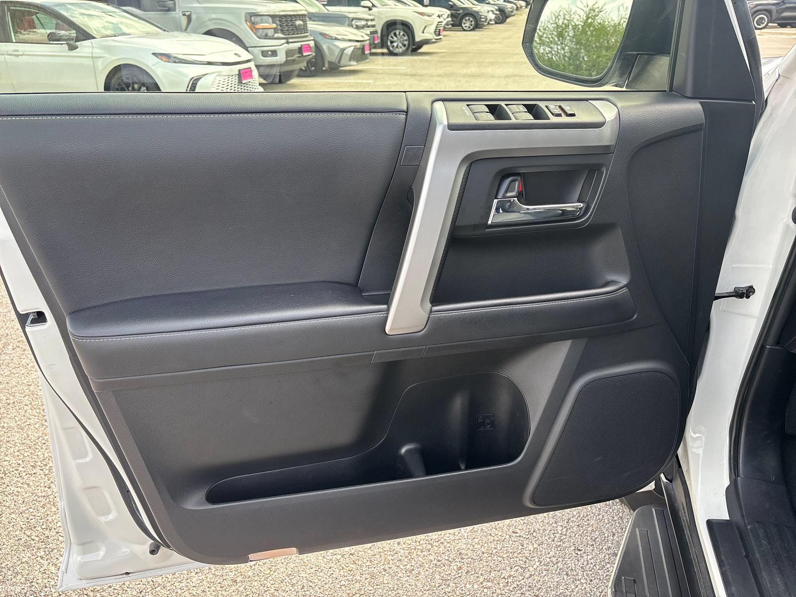 Used 2021 Toyota 4Runner SR5 Premium w/ Moonroof Package RWD image 28