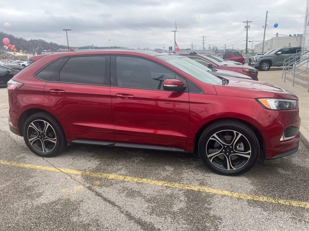 Used 2019 Ford Edge ST image 4