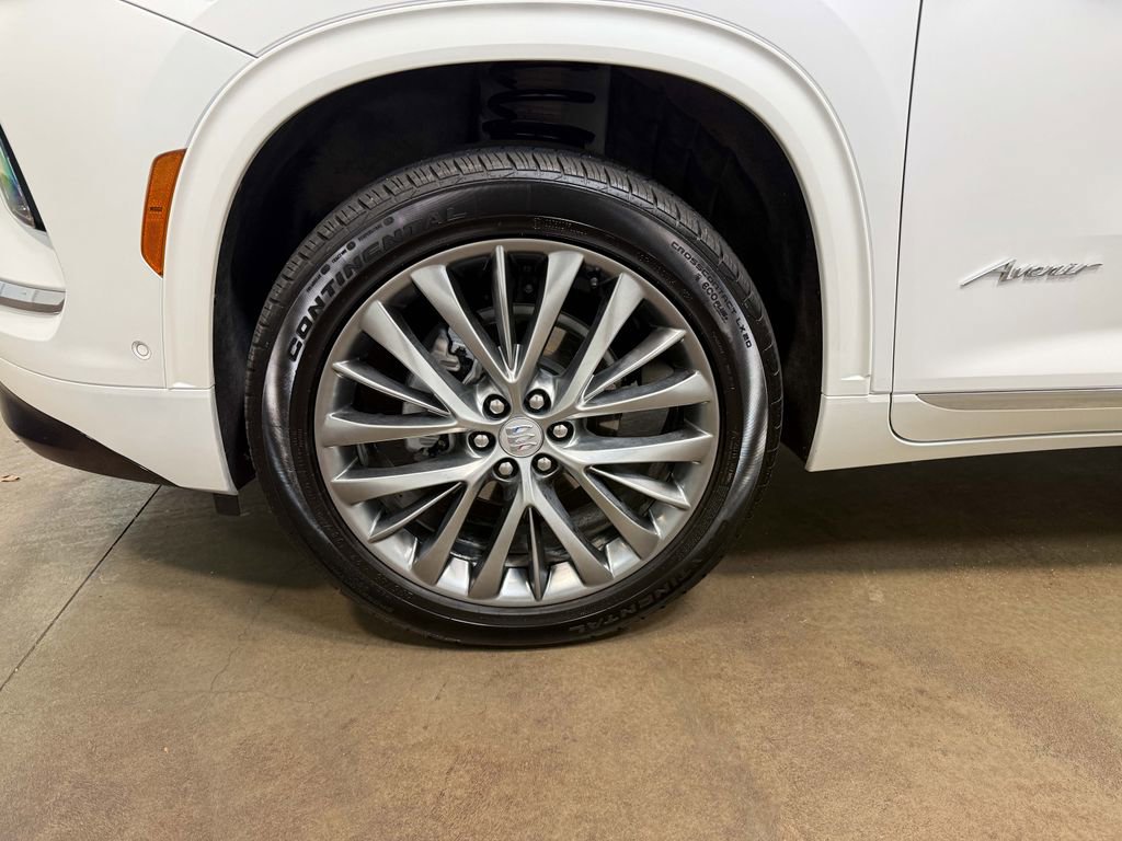 Used 2025 Buick Enclave Avenir w/ Super Cruise Package AWD/4WD image 91