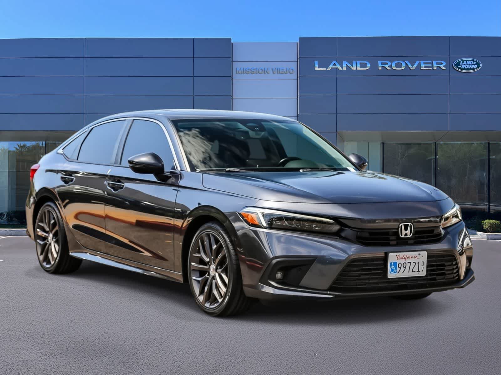 Used 2022 Honda Civic Touring image 3