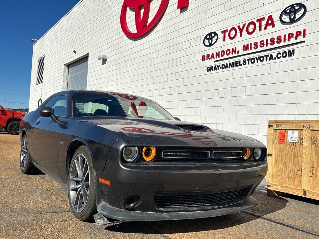 Used 2023 Dodge Challenger R/T image 3