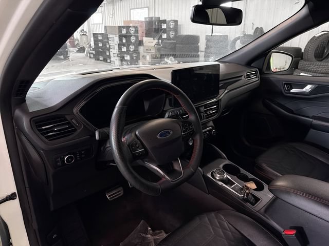 Used 2023 Ford Escape ST-Line Elite w/ Premium Technology Package AWD/4WD image 8