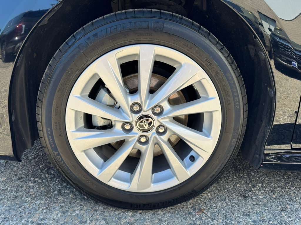 Used 2024 Toyota Camry LE AWD/4WD image 10