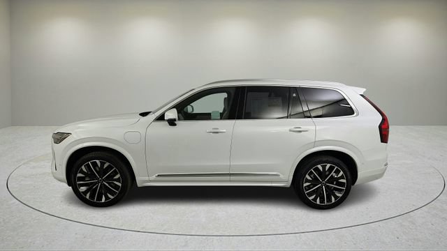 New 2026 Volvo XC90 T8 Plus w/ Protection Package Premier AWD/4WD image 7