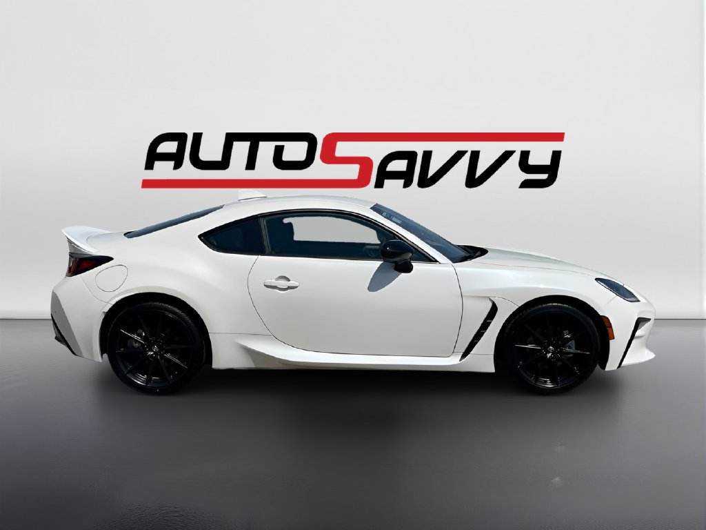 Used 2026 Toyota GR86 Premium w/ ALL Weather Mat Package (TMS) RWD image 8