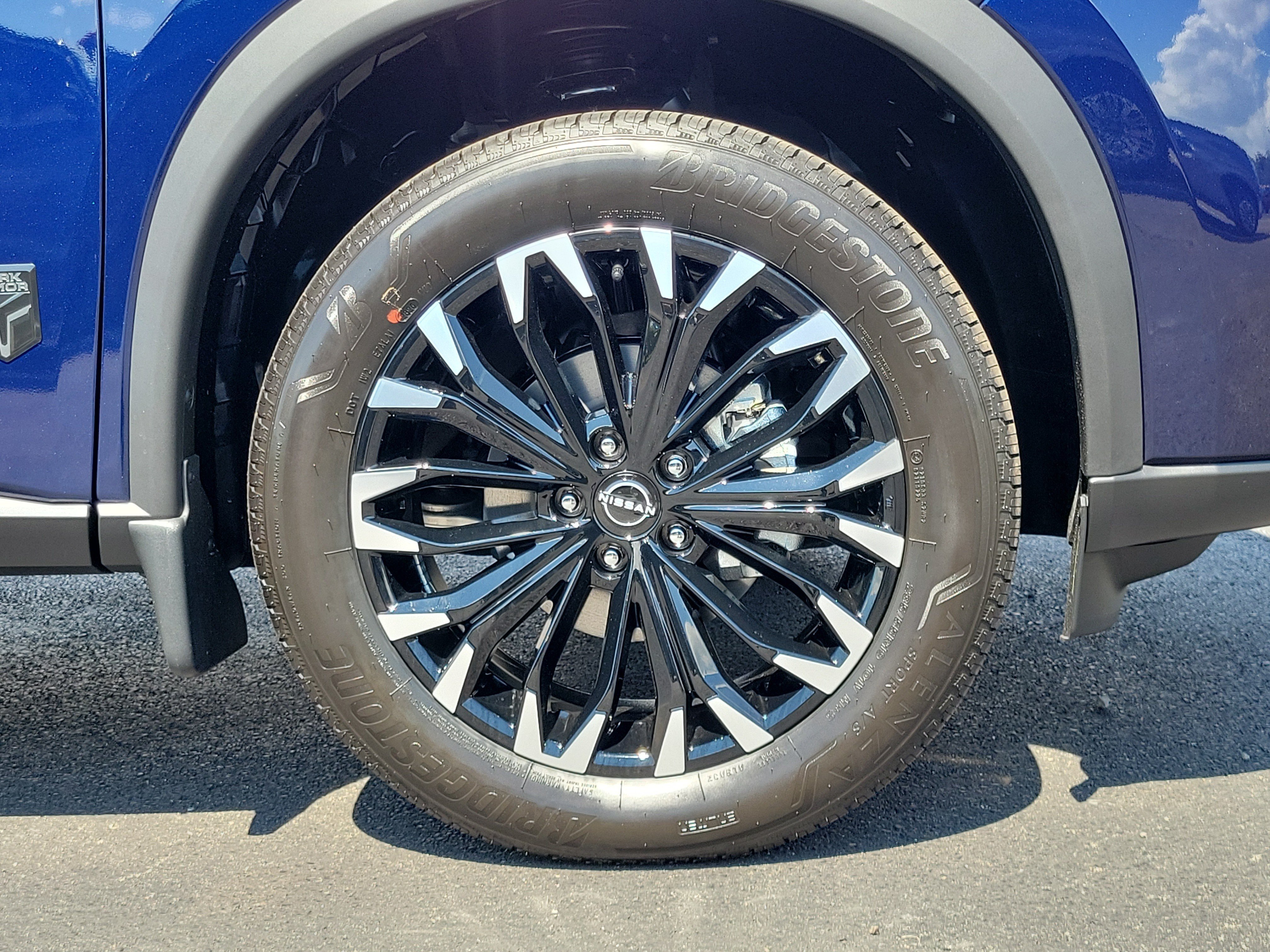 New 2026 Nissan Rogue Dark Armor AWD/4WD image 5