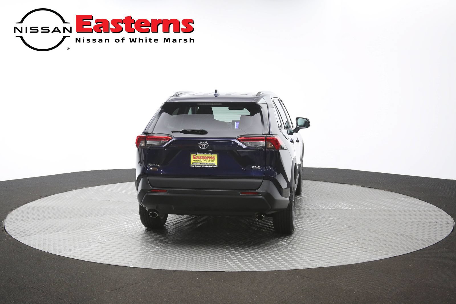 Used 2024 Toyota RAV4 XLE FWD image 35