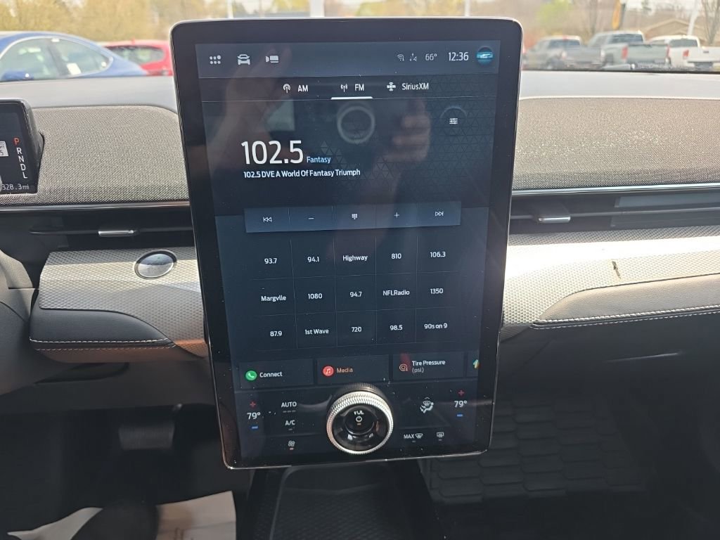 Used 2023 Ford Mustang Mach-E Select image 14