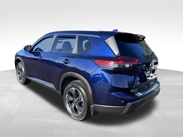 Used 2024 Nissan Rogue SV w/ SV Premium Package FWD image 6