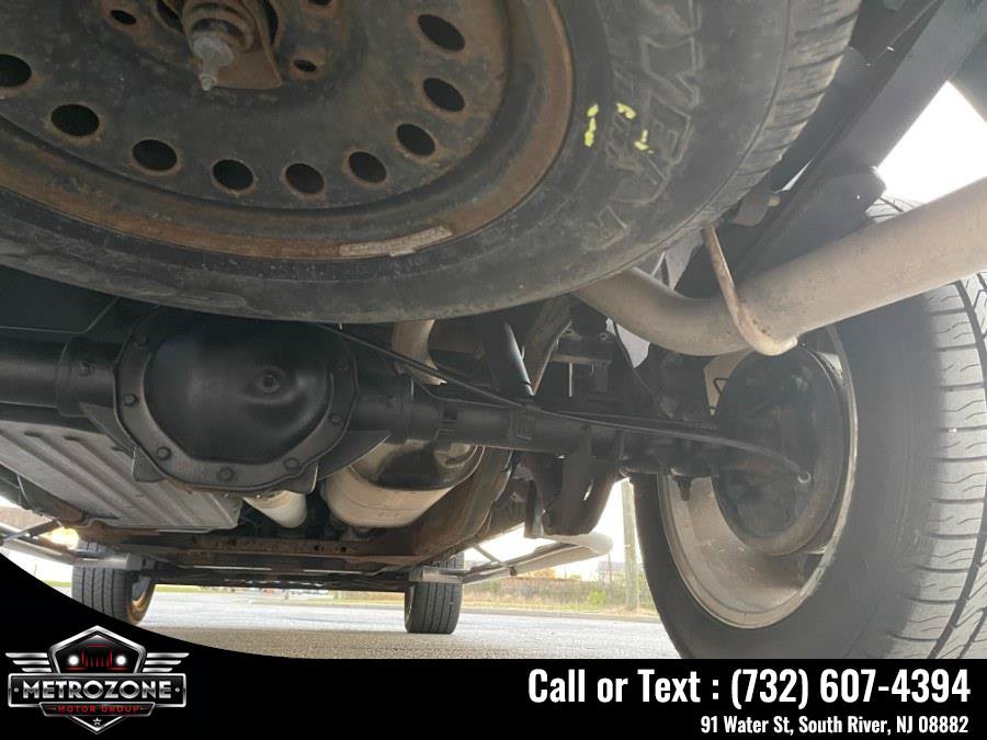 Used 2011 Chevrolet Silverado 1500 LT w/ Texas Edition RWD image 18