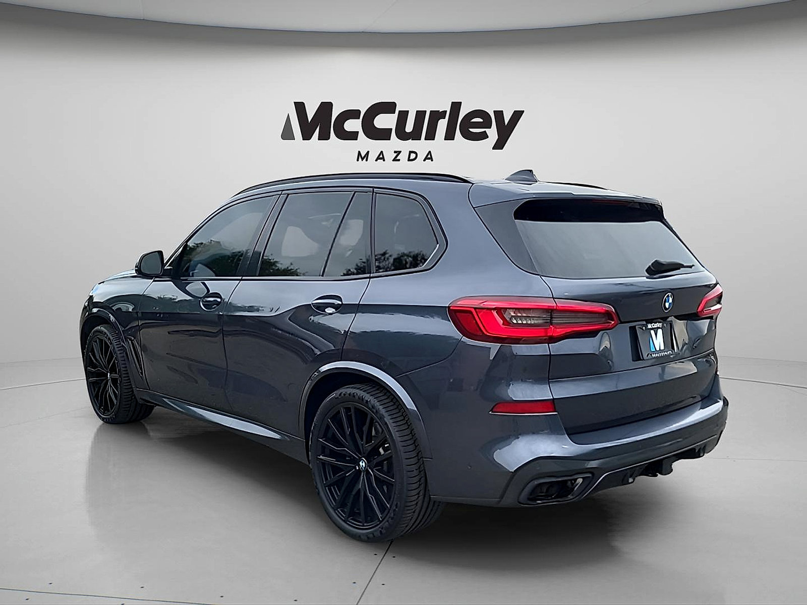 Used 2019 BMW X5 xDrive50i w/ M Sport Package AWD/4WD image 5