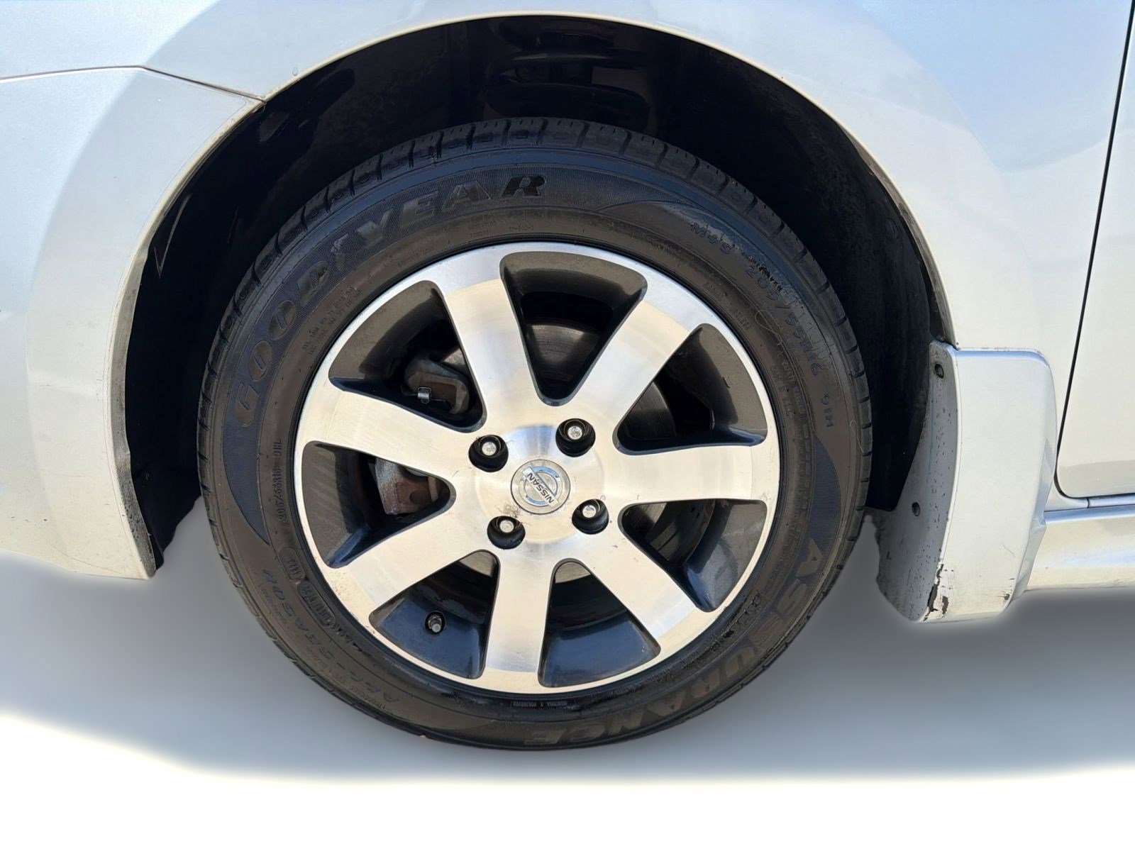 Used 2012 Nissan Sentra 2.0 SR w/ Special Edition Pkg FWD image 11