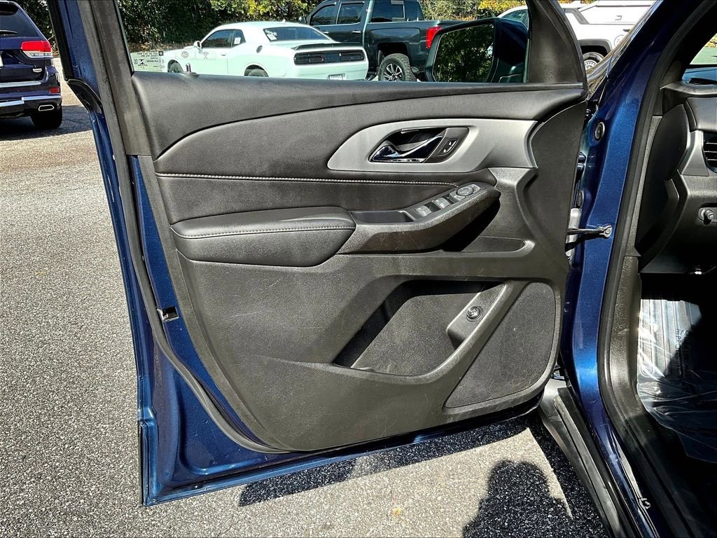 Certified 2022 Chevrolet Traverse LT image 14