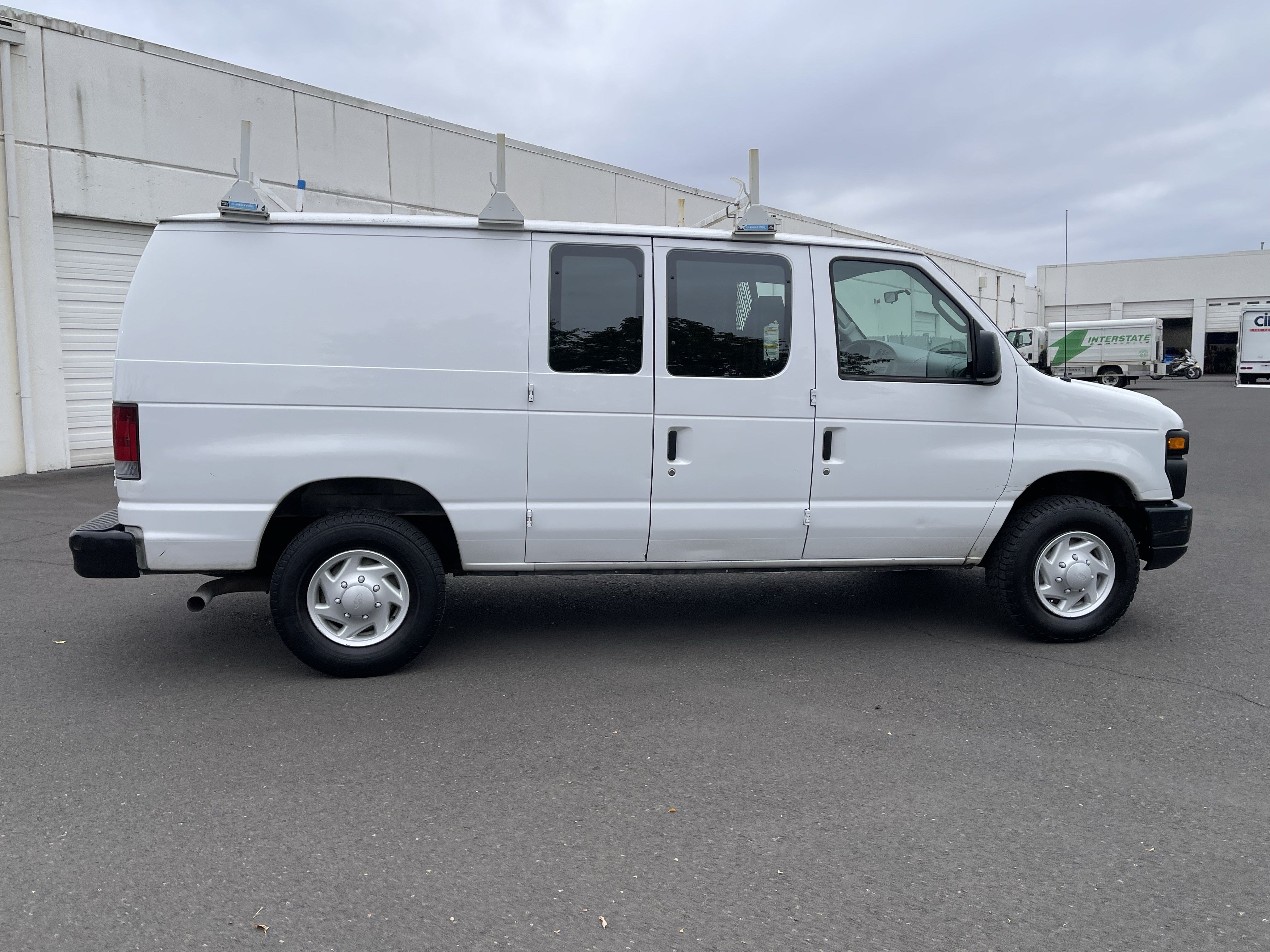 Used 2008 Ford E-250 and Econoline 250 RWD image 9