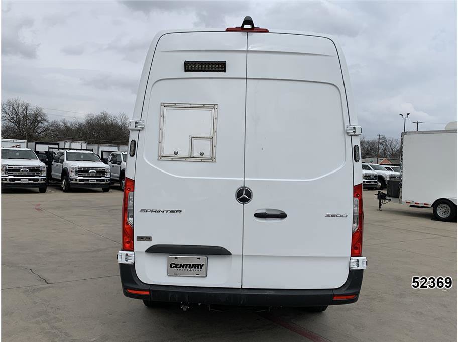 Used 2023 Mercedes-Benz Sprinter 2500 image 7