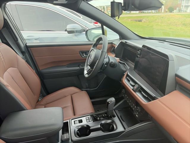 Certified 2026 Subaru Outback Touring AWD/4WD image 5