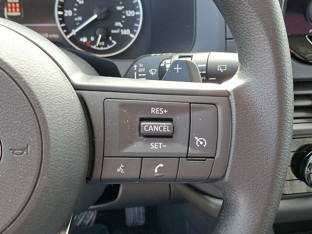 Certified 2025 Nissan Pathfinder S image 18