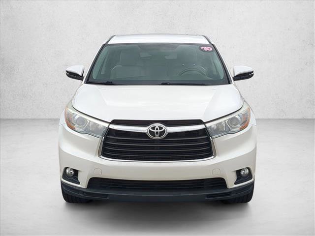 Used 2016 Toyota Highlander Plus FWD video 2