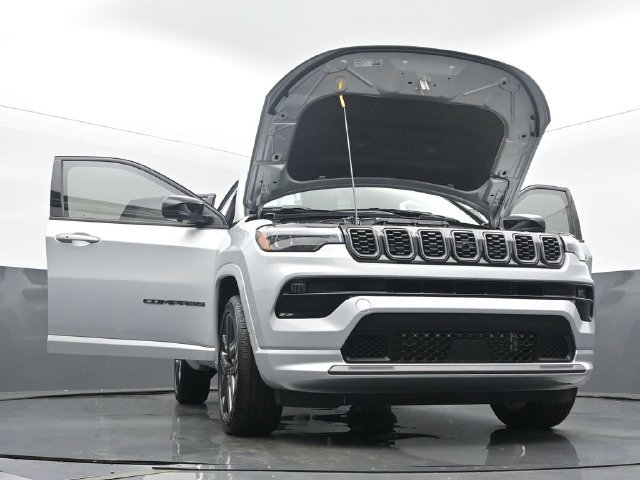 New 2025 Jeep Compass Limited w/ Driver Assist Group I AWD/4WD image 58
