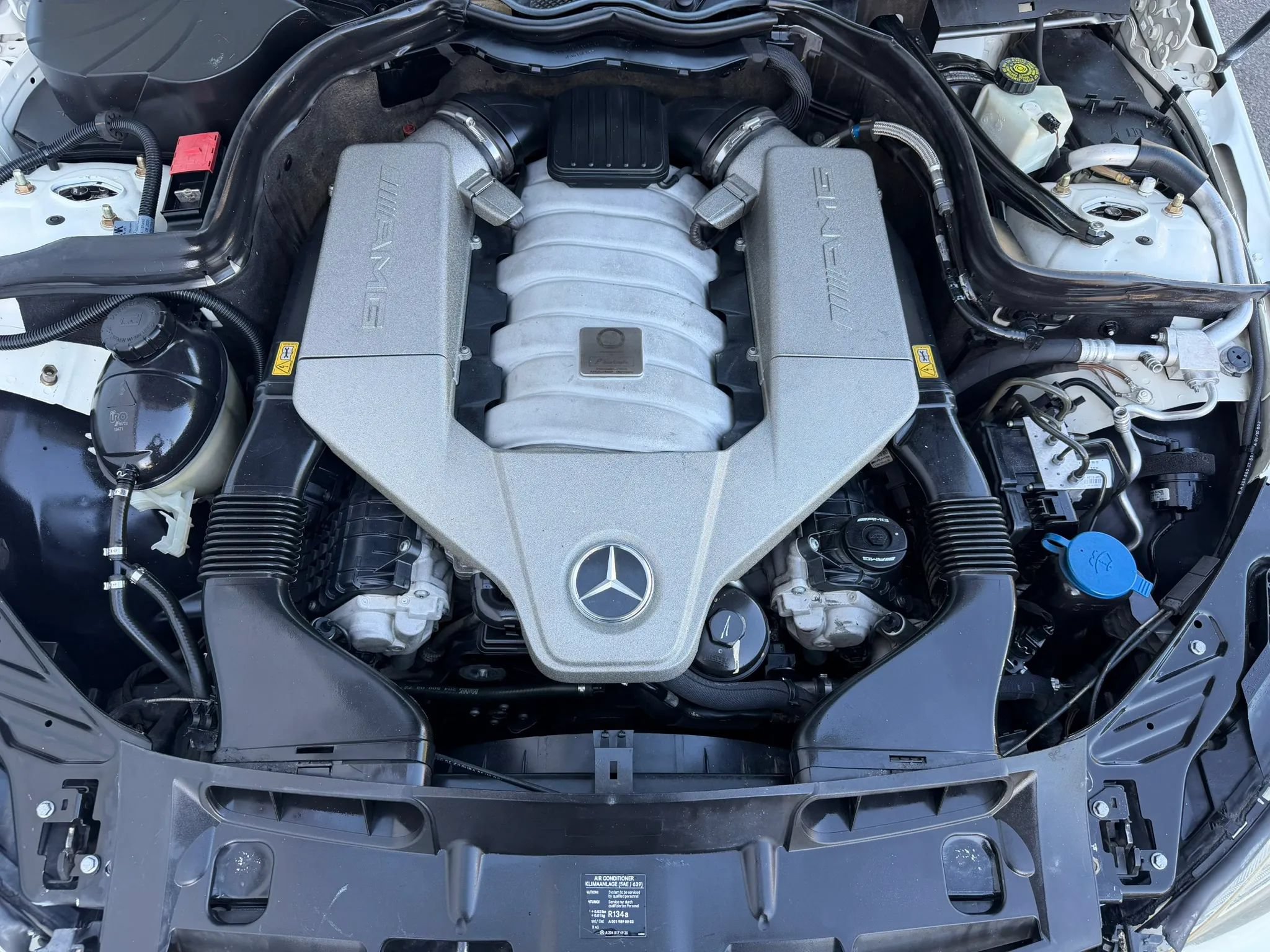 Used 2011 Mercedes-Benz C 63 AMG Sedan image 19