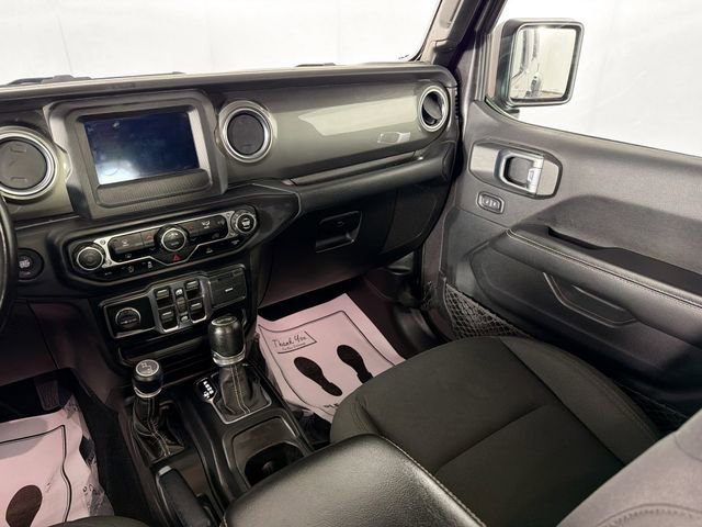 Used 2021 Jeep Wrangler Unlimited Sahara AWD/4WD image 22