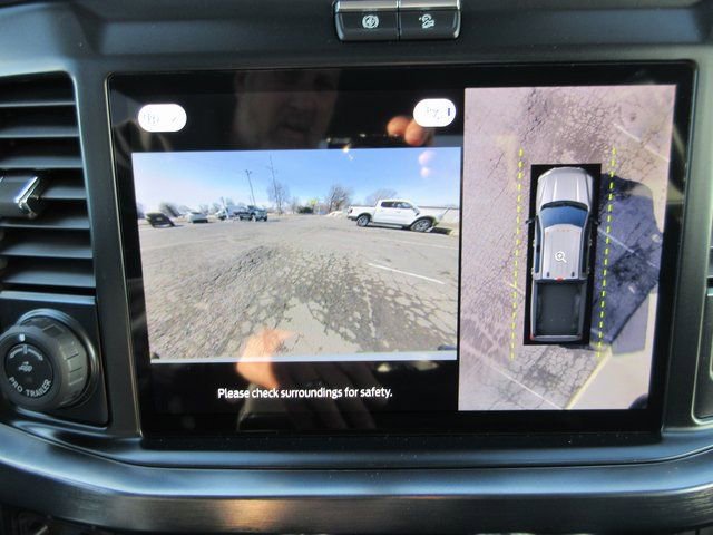 New 2026 Ford F350 Lariat w/ Black Appearance Package image 21