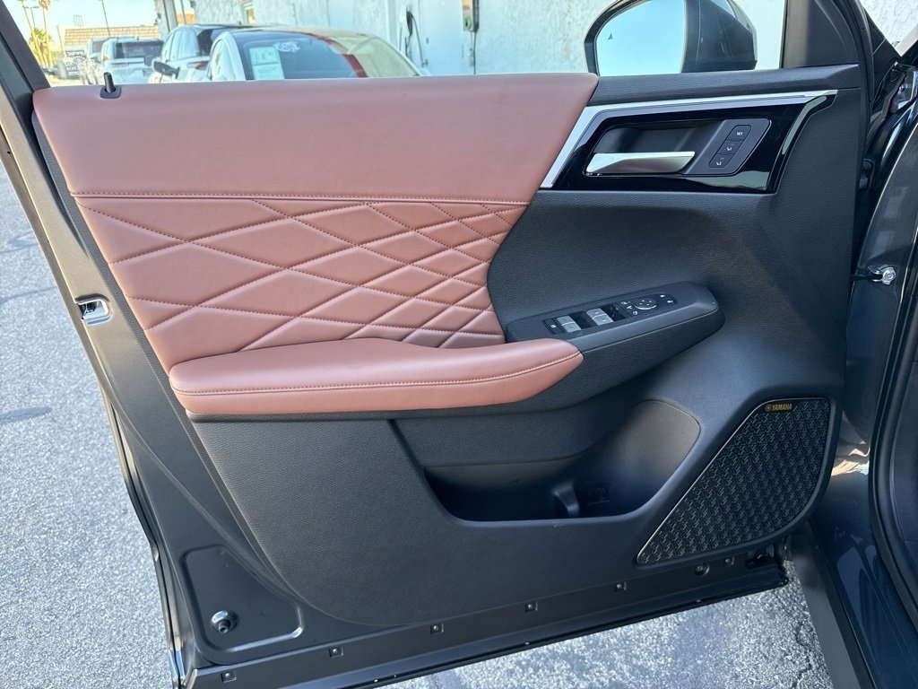 New 2025 Mitsubishi Outlander SEL image 29