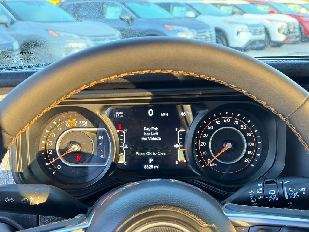 Used 2025 Jeep Wrangler Sahara w/ Safety Group image 17