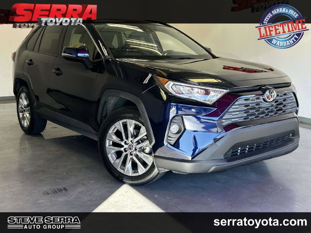 Certified 2021 Toyota RAV4 XLE Premium FWD image 1