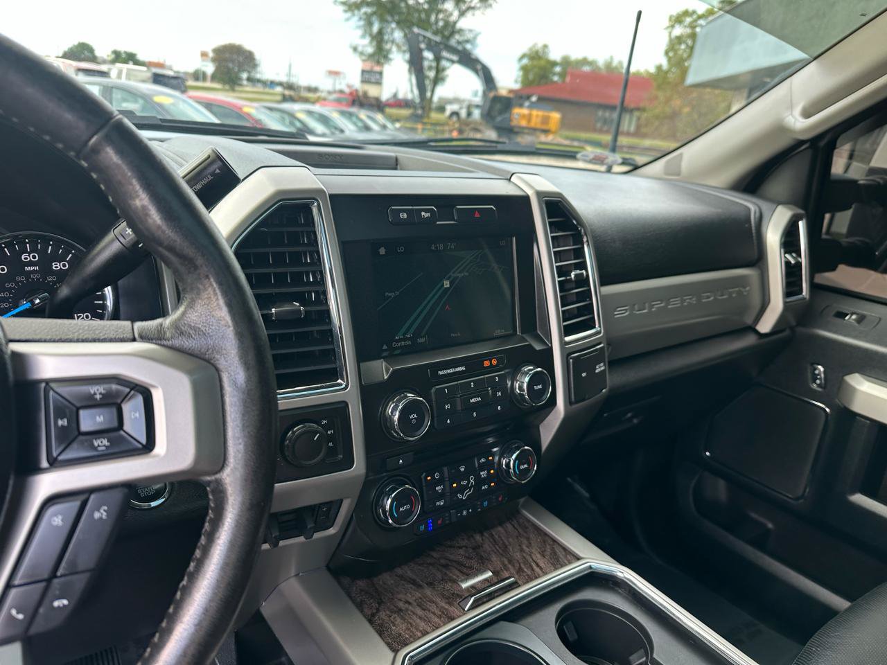 Used 2018 Ford F350 4x4 Crew Cab Super Duty image 12