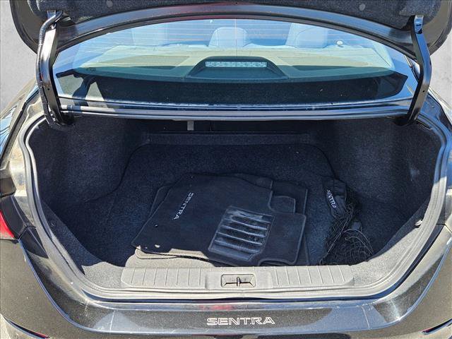 Used 2022 Nissan Sentra SR w/ Midnight Edition FWD image 6