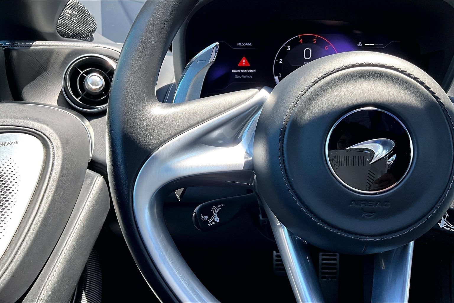 Used 2021 McLaren GT RWD image 17