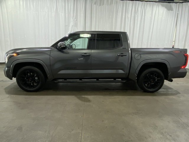 Used 2022 Toyota Tundra SR5 image 7