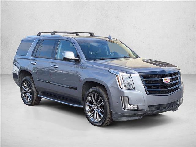 Used 2020 Cadillac Escalade Luxury w/ Escalade Sport Edition AWD/4WD image 4