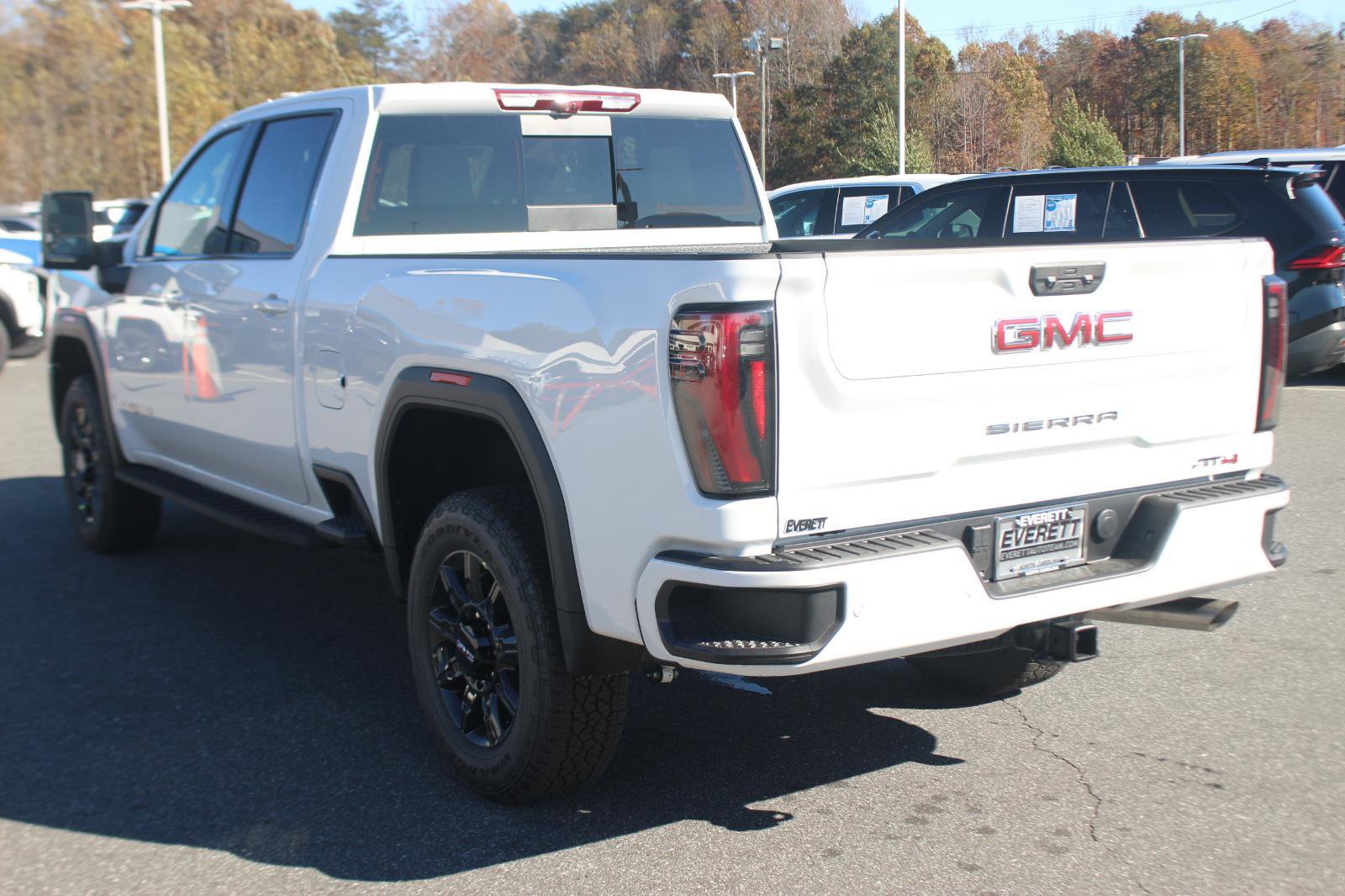 New 2026 GMC Sierra 2500 AT4 w/ AT4 Premium Plus Package image 5