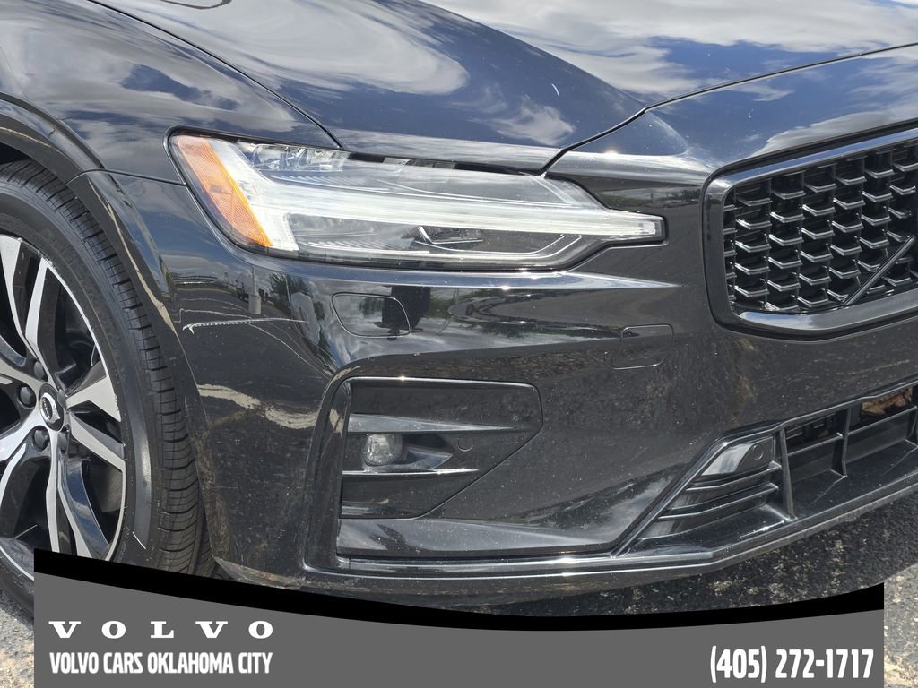 Used 2025 Volvo S60 B5 Core AWD/4WD image 7