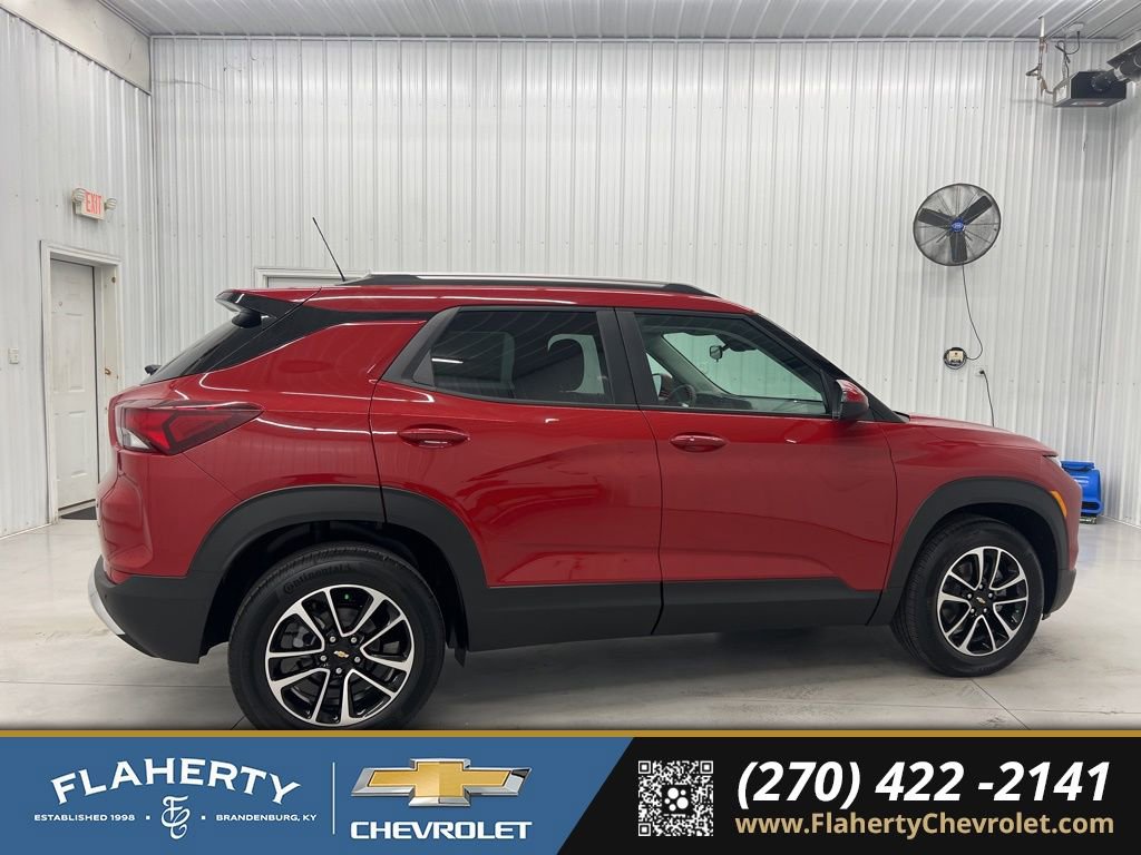 New 2026 Chevrolet TrailBlazer LT w/ Driver Confidence Package image 2