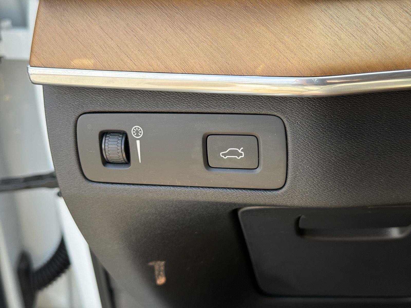 Used 2019 Volvo XC90 T6 Inscription w/ Luxury Package AWD/4WD image 17